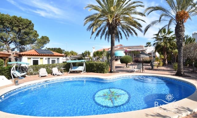 3 bedroom Villa for sale in Ciudad Quesada, Rojales with pool garage - € 669,500 (Ref: 8790147)