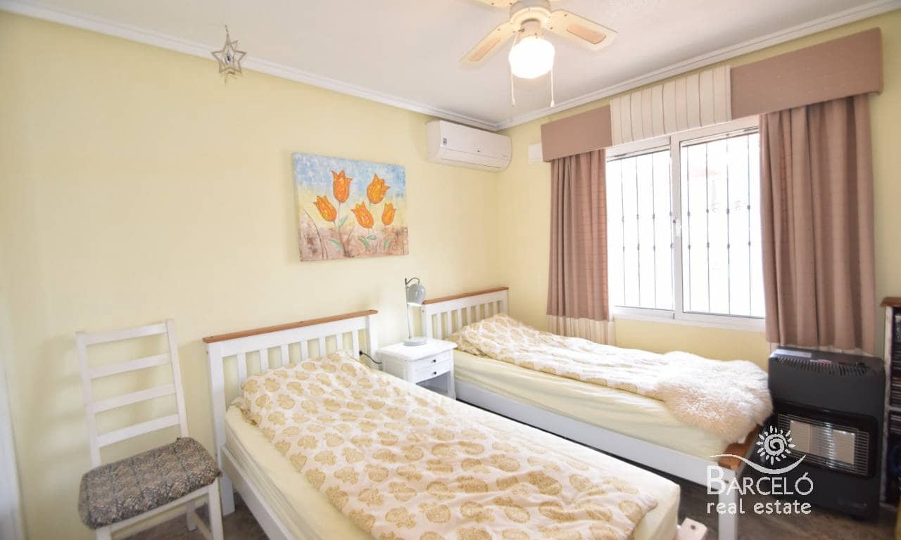 4 sypialnia Willa na sprzedaż w Pueblo Bravo z basenem garażem - 449 900 € (Ref: 8837904)