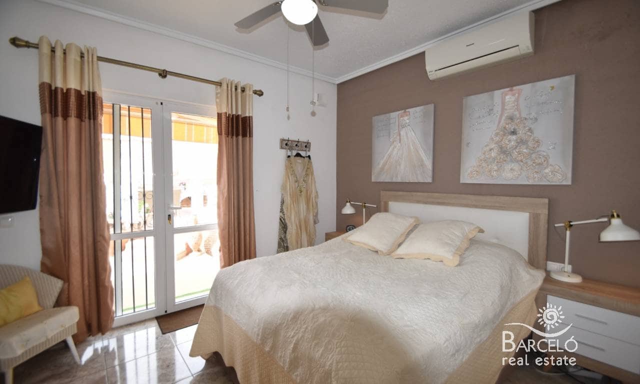 4 sypialnia Willa na sprzedaż w Pueblo Bravo z basenem garażem - 449 900 € (Ref: 8837904)