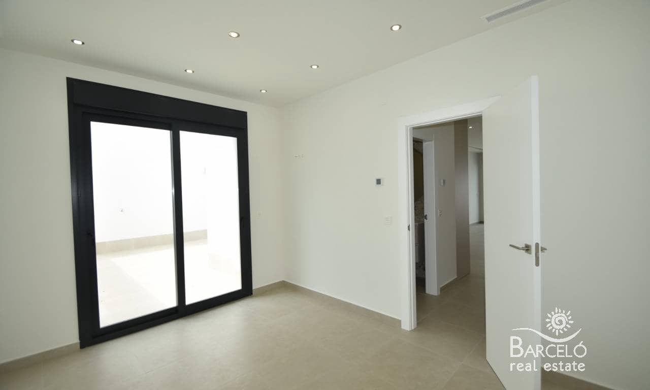 3 quarto Moradia para venda em Heredades com piscina garagem - 359 900 € (Ref: 8879193)