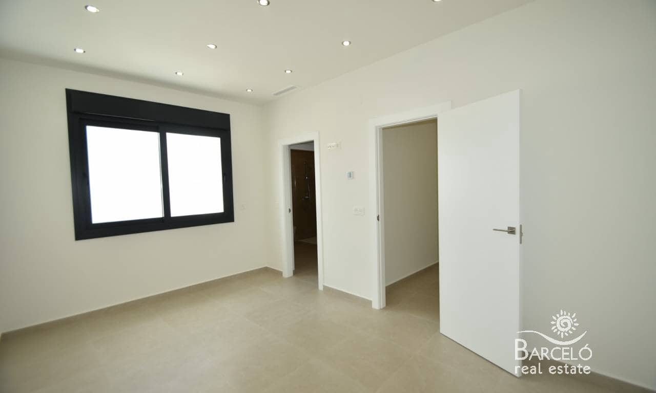 3 quarto Moradia para venda em Heredades com piscina garagem - 359 900 € (Ref: 8879193)