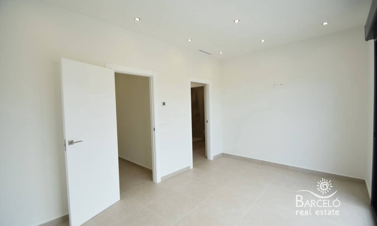 3 quarto Moradia para venda em Heredades com piscina garagem - 359 900 € (Ref: 8879193)