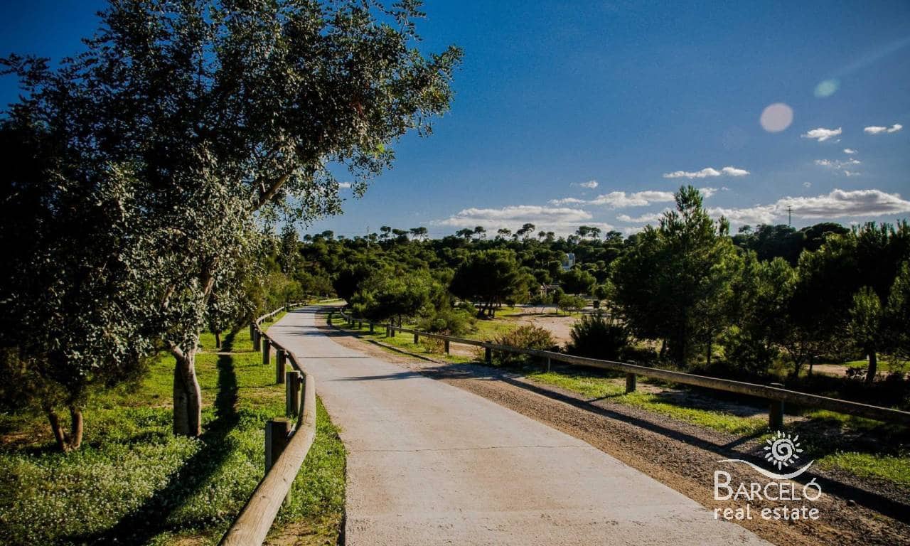 3 Zimmer Villa zu verkaufen in Ciudad Quesada mit Pool Garage - 790.000 € (Ref: 8893683)