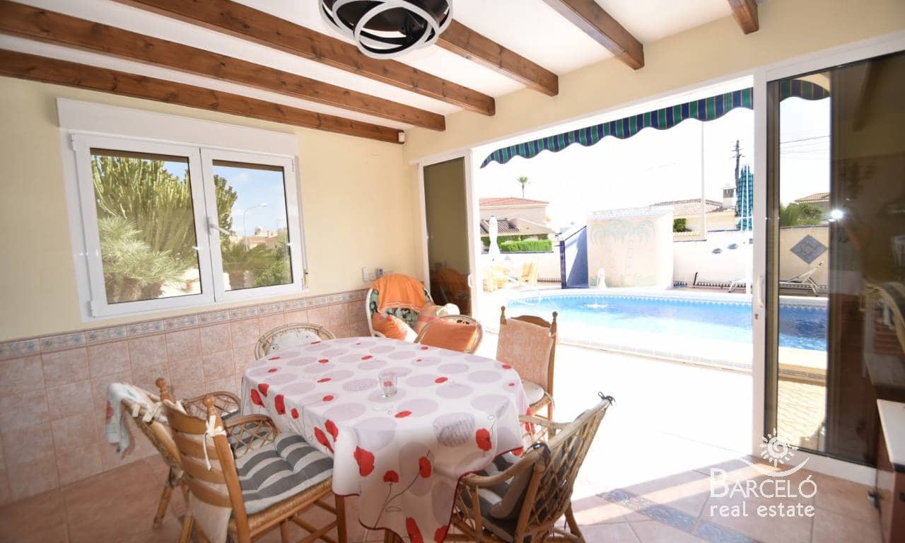 5 sypialnia Willa na sprzedaż w Ciudad Quesada z basenem garażem - 590 000 € (Ref: 9113572)