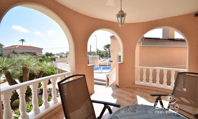 5 bedroom Villa for sale in Ciudad Quesada, Rojales with pool garage - € 590,000 (Ref: 9113572)