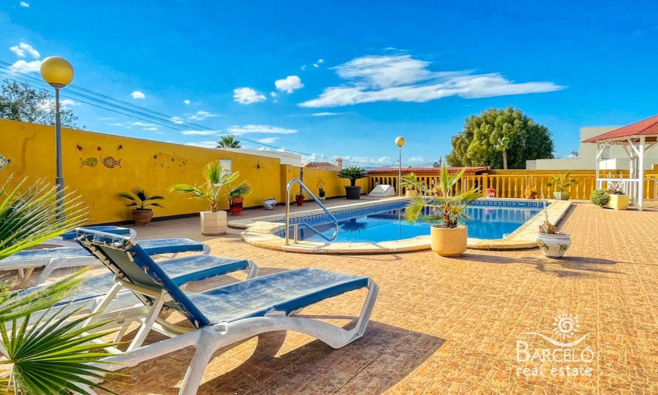 4 bedroom Villa for sale in Ciudad Quesada with pool garage - € 389,000 (Ref: 9194822)