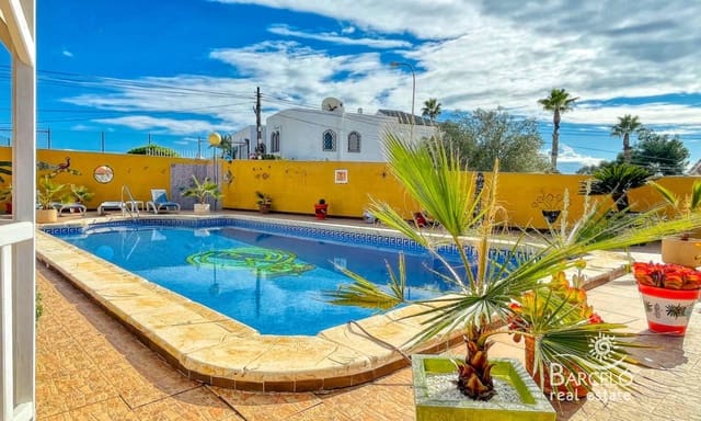 4 bedroom Villa for sale in Ciudad Quesada, Rojales with pool garage - € 389,000 (Ref: 9194822)