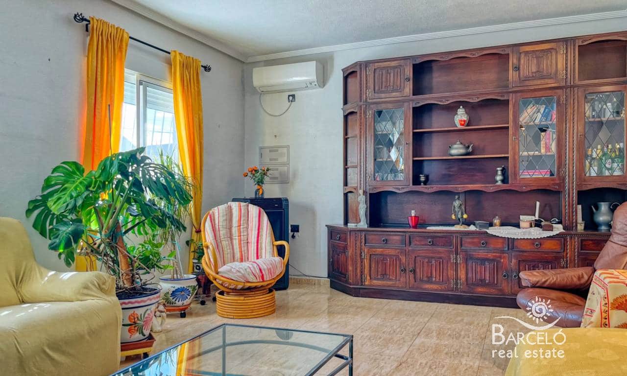 4 bedroom Villa for sale in Ciudad Quesada with pool garage - € 389,000 (Ref: 9194822)