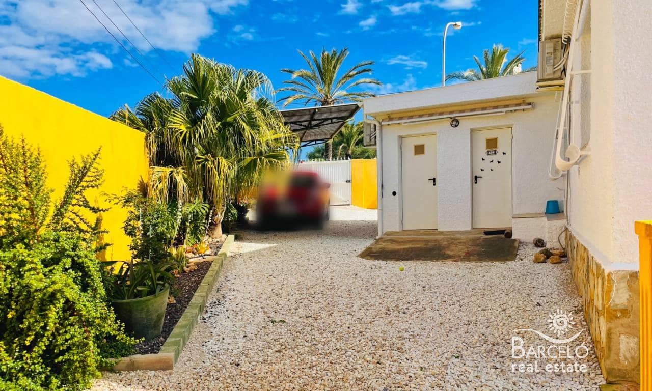 4 bedroom Villa for sale in Ciudad Quesada with pool garage - € 389,000 (Ref: 9194822)