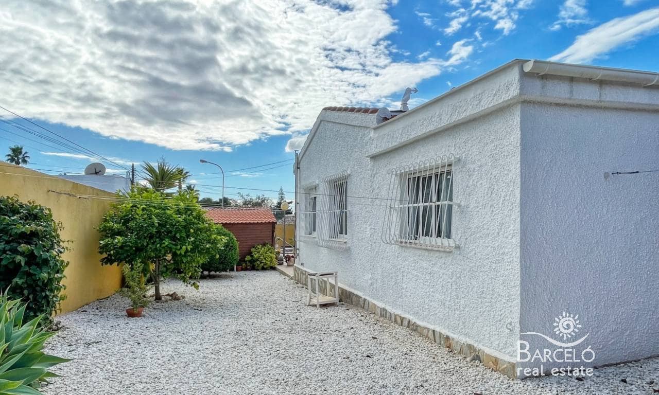 4 bedroom Villa for sale in Ciudad Quesada with pool garage - € 389,000 (Ref: 9194822)