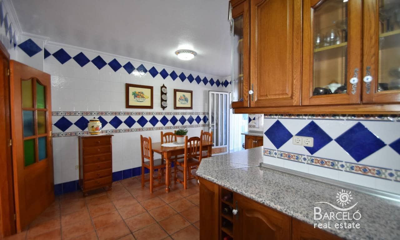 7 soverom Villa til salgs i Los Montesinos med svømmebasseng garasje - € 475 000 (Ref: 9221879)