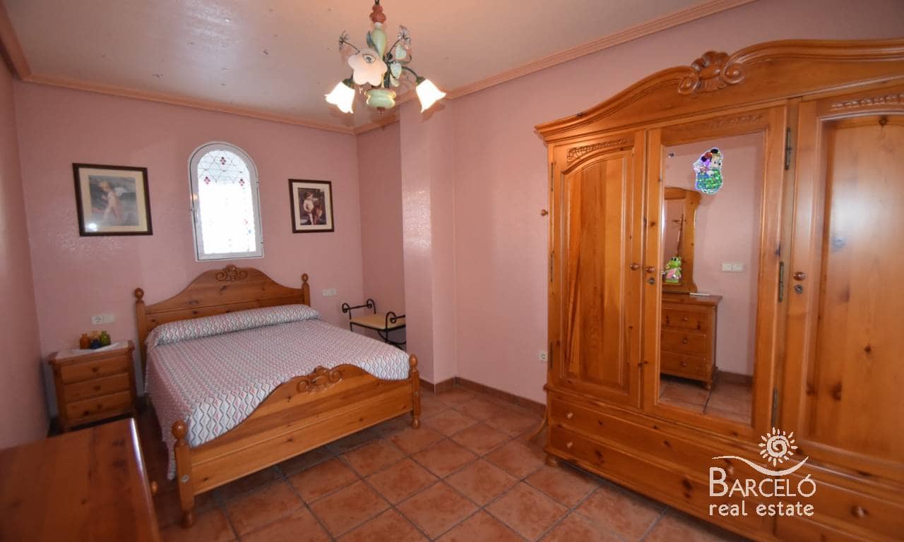 7 soverom Villa til salgs i Los Montesinos med svømmebasseng garasje - € 475 000 (Ref: 9221879)