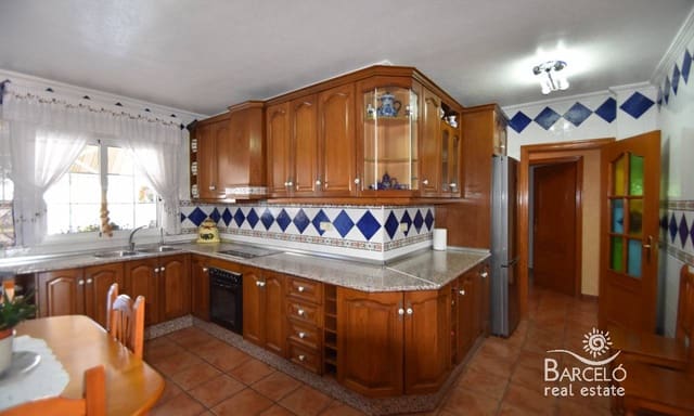 7 soverom Villa til salgs i Los Montesinos med svømmebasseng garasje - € 475 000 (Ref: 9221879)