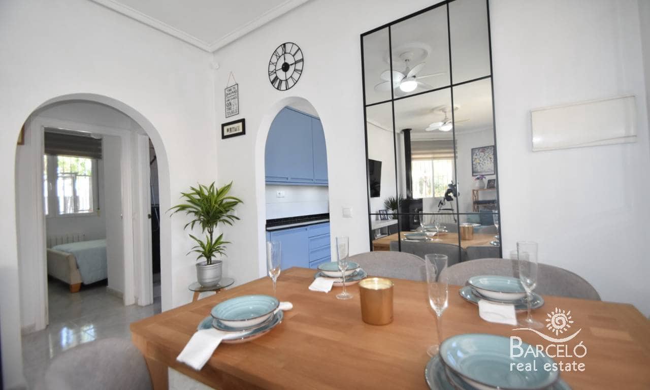 Chalet de 2 habitaciones en Ciudad Quesada en venta con piscina garaje - 279.000 € (Ref: 9227659)