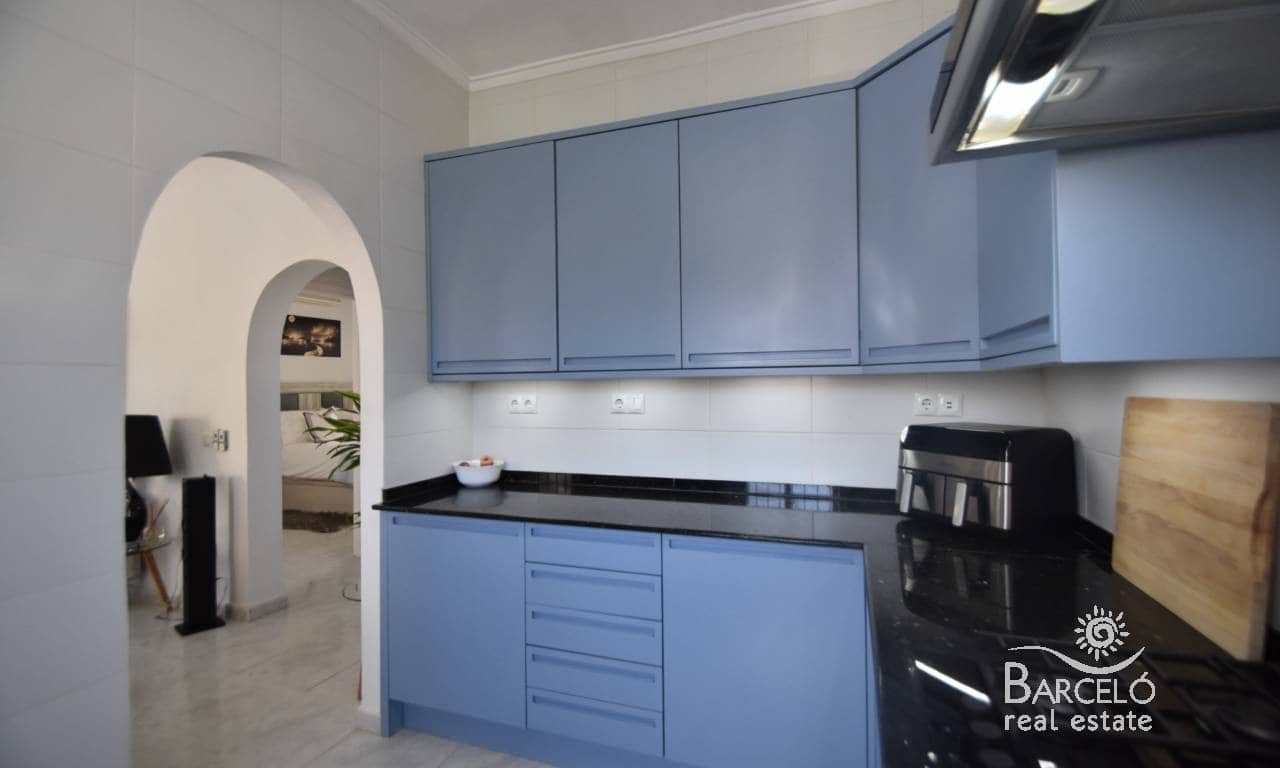 Chalet de 2 habitaciones en Ciudad Quesada en venta con piscina garaje - 279.000 € (Ref: 9227659)