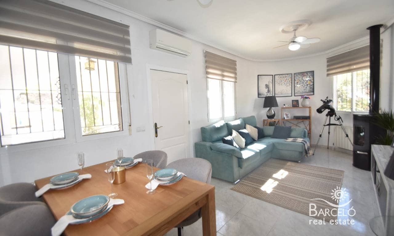 Chalet de 2 habitaciones en Ciudad Quesada en venta con piscina garaje - 279.000 € (Ref: 9227659)