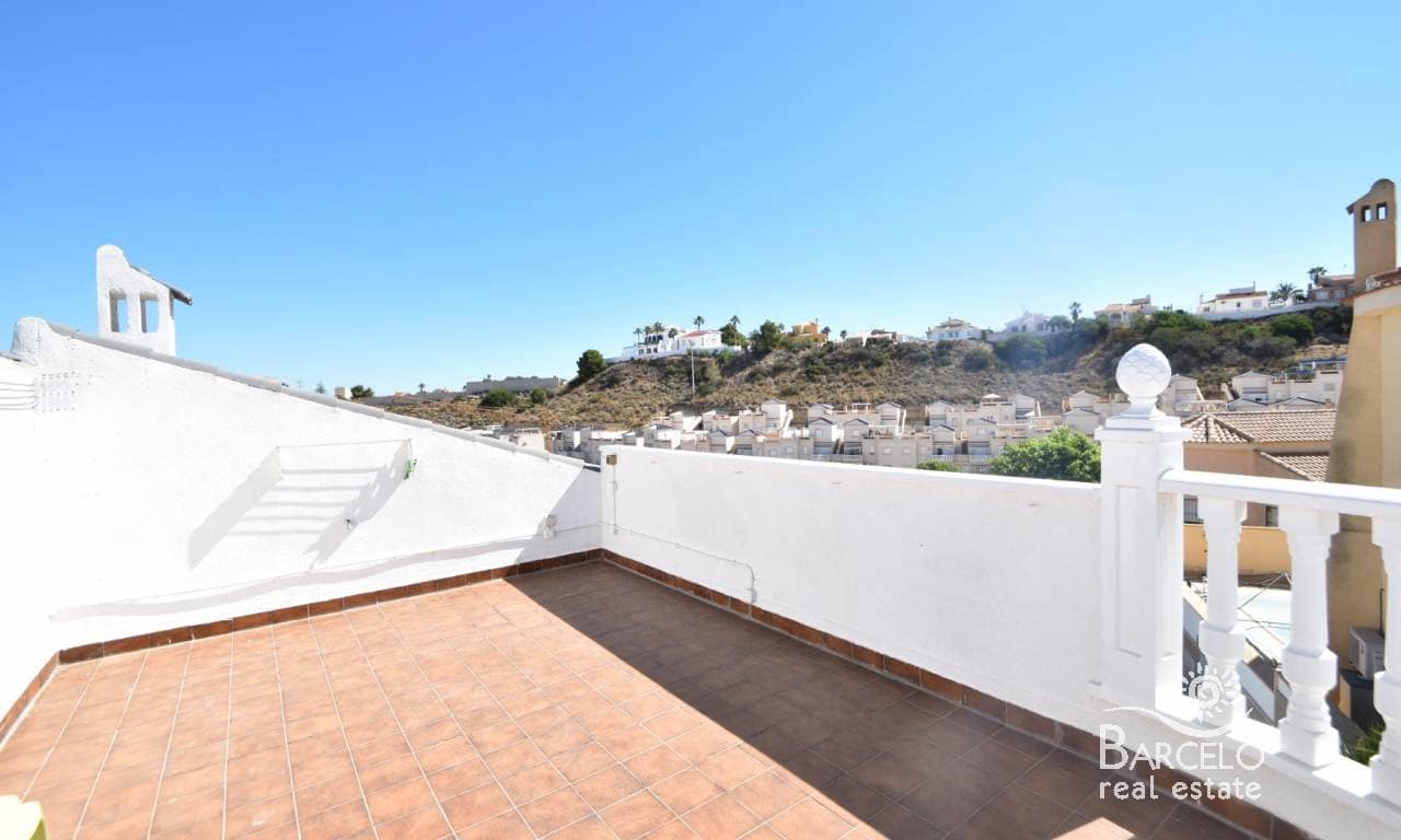 Chalet de 2 habitaciones en Ciudad Quesada en venta con piscina garaje - 279.000 € (Ref: 9227659)