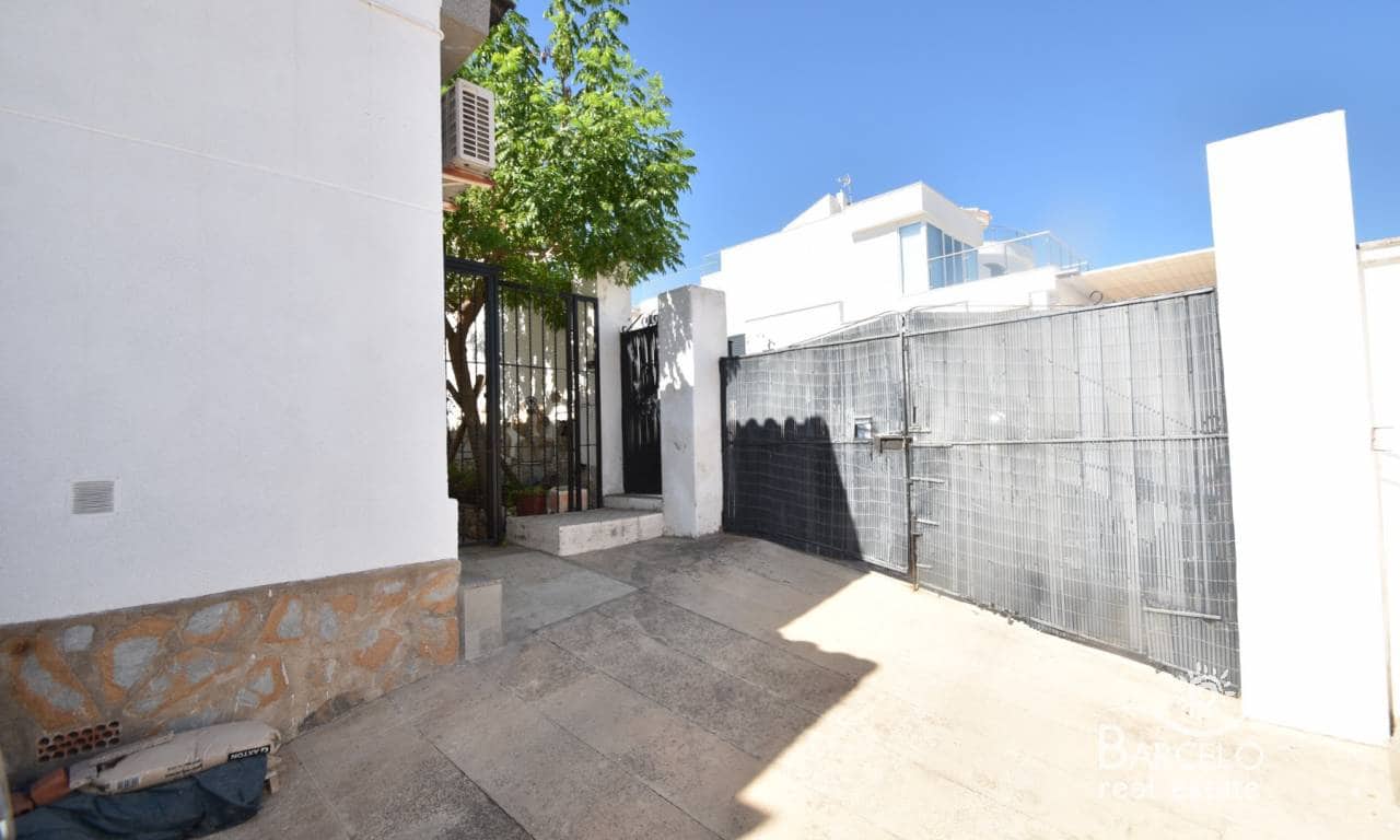 Chalet de 2 habitaciones en Ciudad Quesada en venta con piscina garaje - 279.000 € (Ref: 9227659)