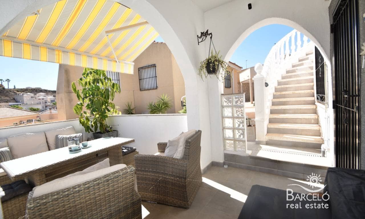 Chalet de 2 habitaciones en Ciudad Quesada en venta con piscina garaje - 279.000 € (Ref: 9227659)