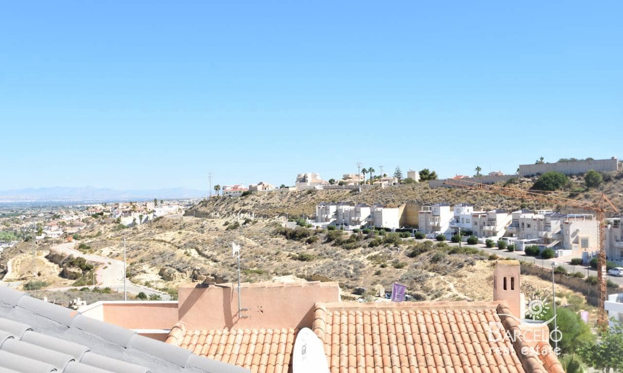 Chalet de 2 habitaciones en Ciudad Quesada en venta con piscina garaje - 279.000 € (Ref: 9227659)