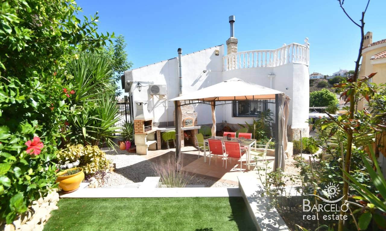 Chalet de 2 habitaciones en Ciudad Quesada en venta con piscina garaje - 279.000 € (Ref: 9227659)