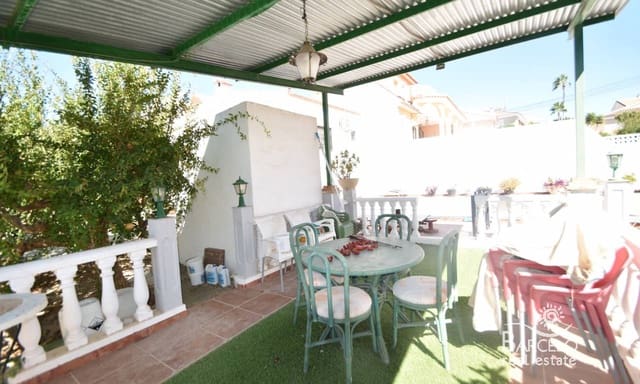 3 Zimmer Villa zu verkaufen in Benijófar mit Pool Garage - 260.000 € (Ref: 9231751)