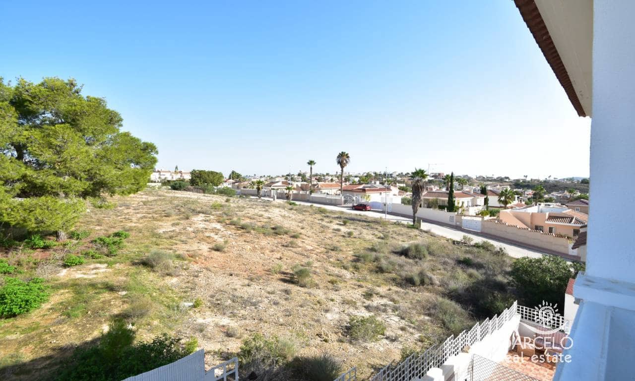 4 sypialnia Dom na sprzedaż w Ciudad Quesada z basenem garażem - 229 000 € (Ref: 9311621)