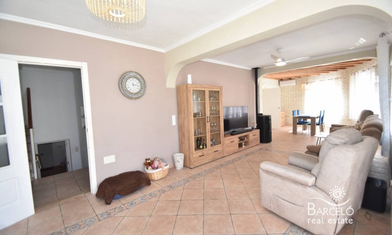 4 bedroom Villa for sale in Ciudad Quesada with pool garage - € 399,000 (Ref: 9329816)