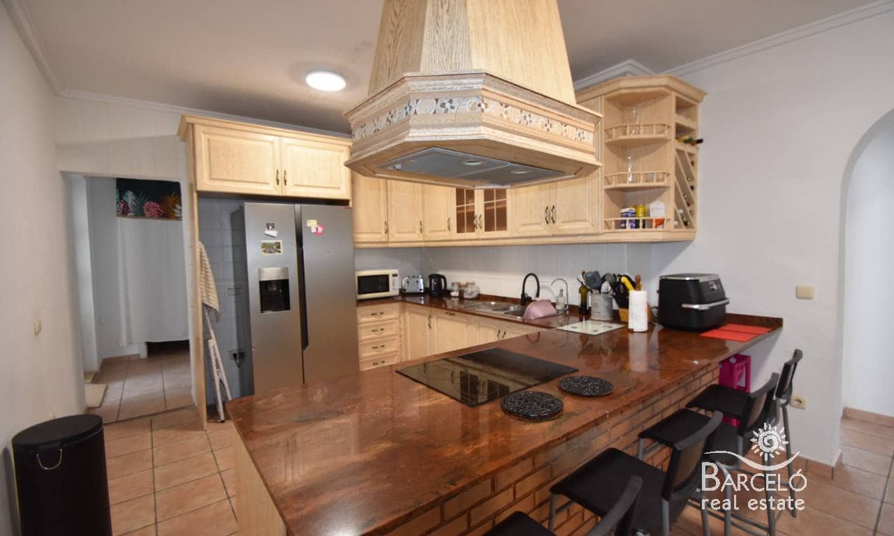 4 bedroom Villa for sale in Ciudad Quesada with pool garage - € 399,000 (Ref: 9329816)