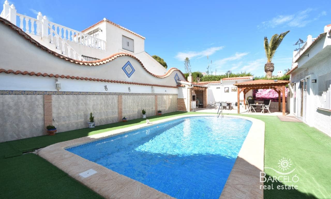 4 bedroom Villa for sale in Ciudad Quesada with pool garage - € 399,000 (Ref: 9329816)