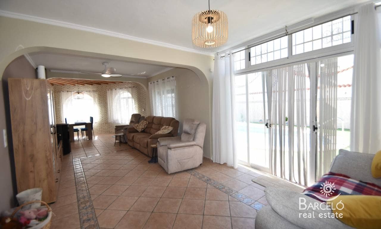 4 bedroom Villa for sale in Ciudad Quesada with pool garage - € 399,000 (Ref: 9329816)