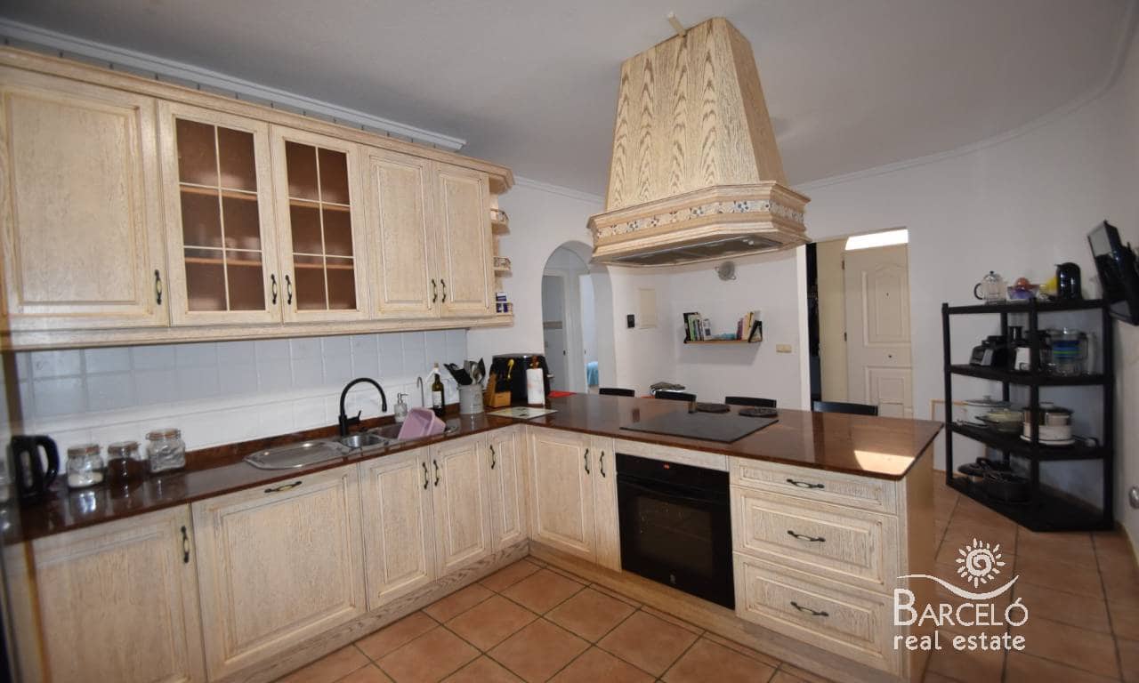 4 bedroom Villa for sale in Ciudad Quesada with pool garage - € 399,000 (Ref: 9329816)