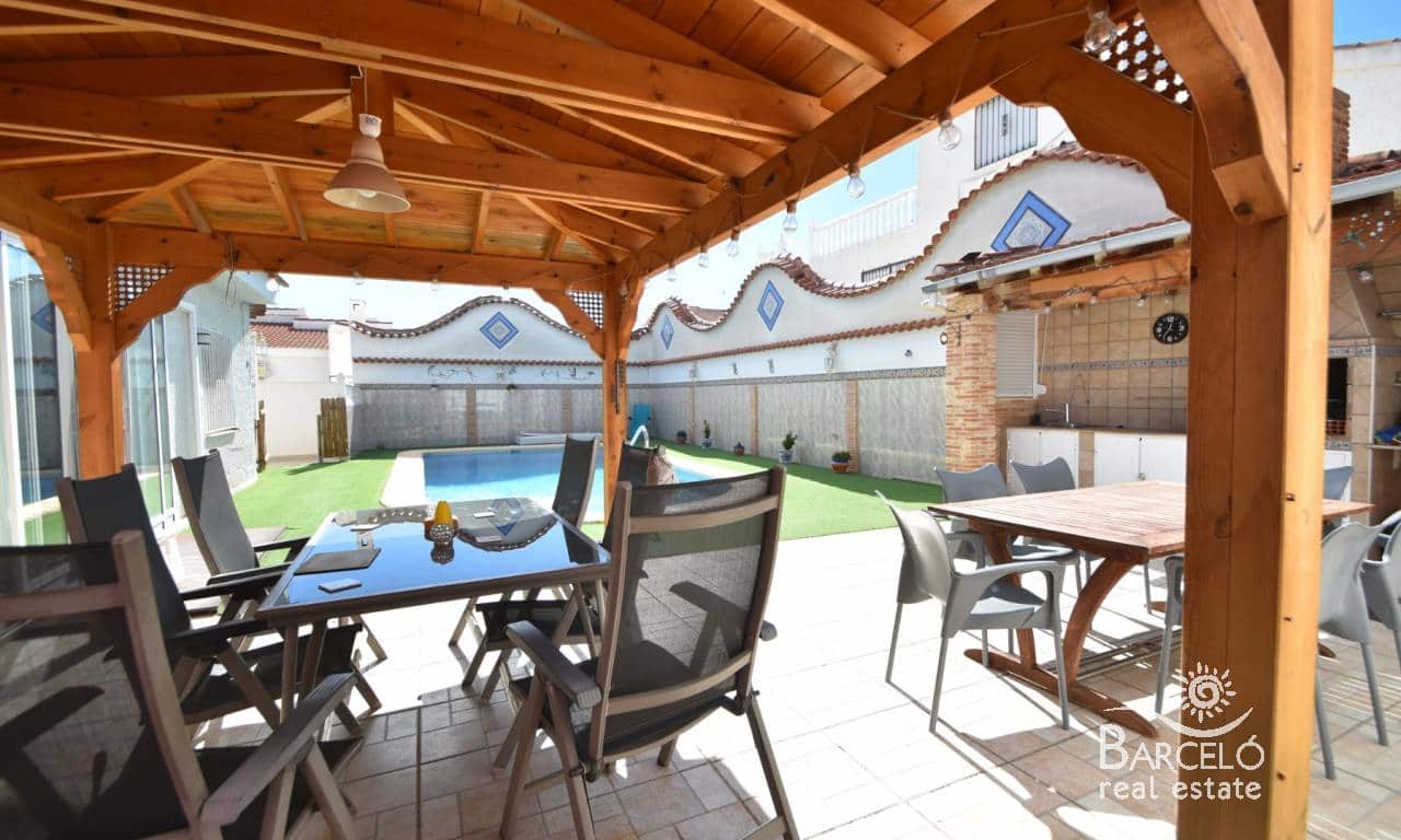 4 bedroom Villa for sale in Ciudad Quesada with pool garage - € 399,000 (Ref: 9329816)