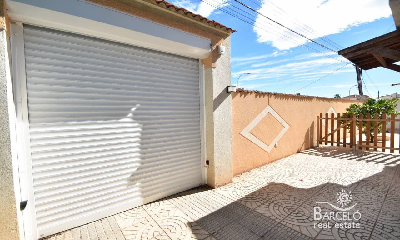 4 bedroom Villa for sale in Ciudad Quesada with pool garage - € 399,000 (Ref: 9329816)