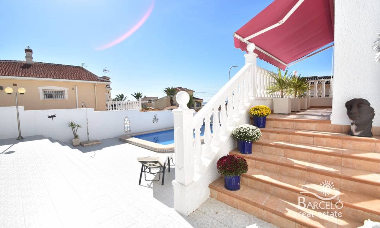 4 sypialnia Willa na sprzedaż w Ciudad Quesada z basenem garażem - 475 000 € (Ref: 9338783)