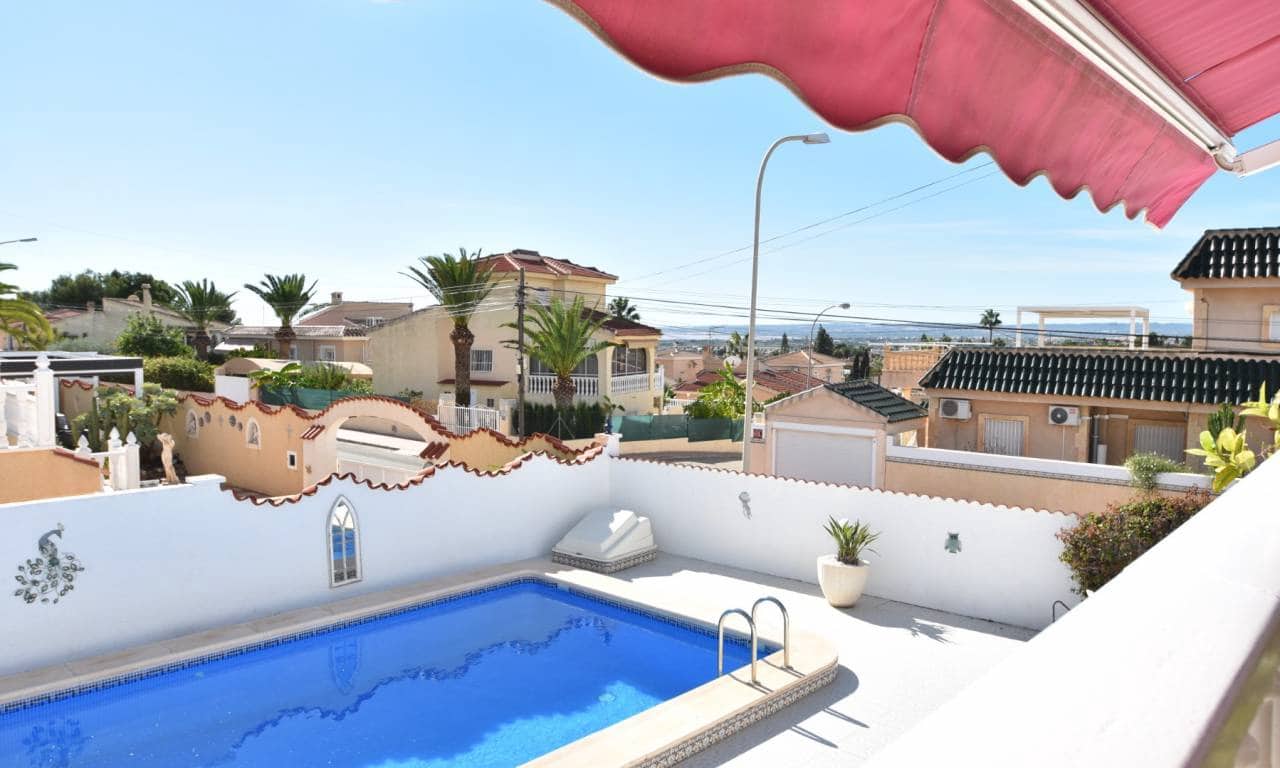 4 sypialnia Willa na sprzedaż w Ciudad Quesada z basenem garażem - 475 000 € (Ref: 9338783)