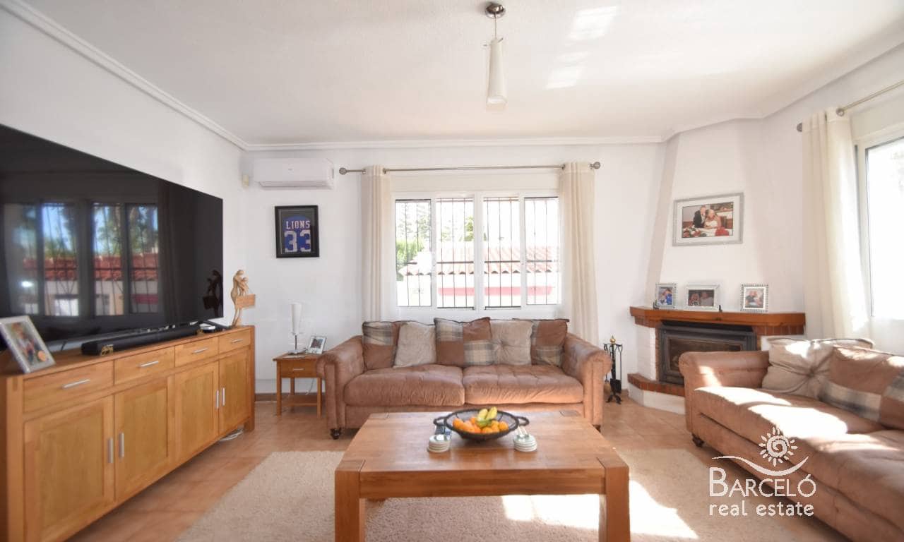 4 sypialnia Willa na sprzedaż w Ciudad Quesada z basenem garażem - 475 000 € (Ref: 9338783)