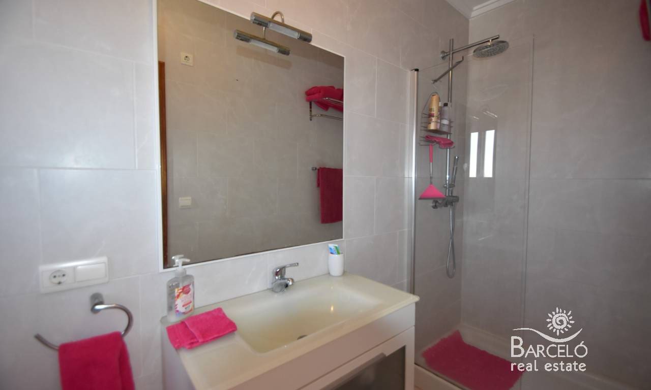 4 sypialnia Willa na sprzedaż w Ciudad Quesada z basenem garażem - 475 000 € (Ref: 9338783)