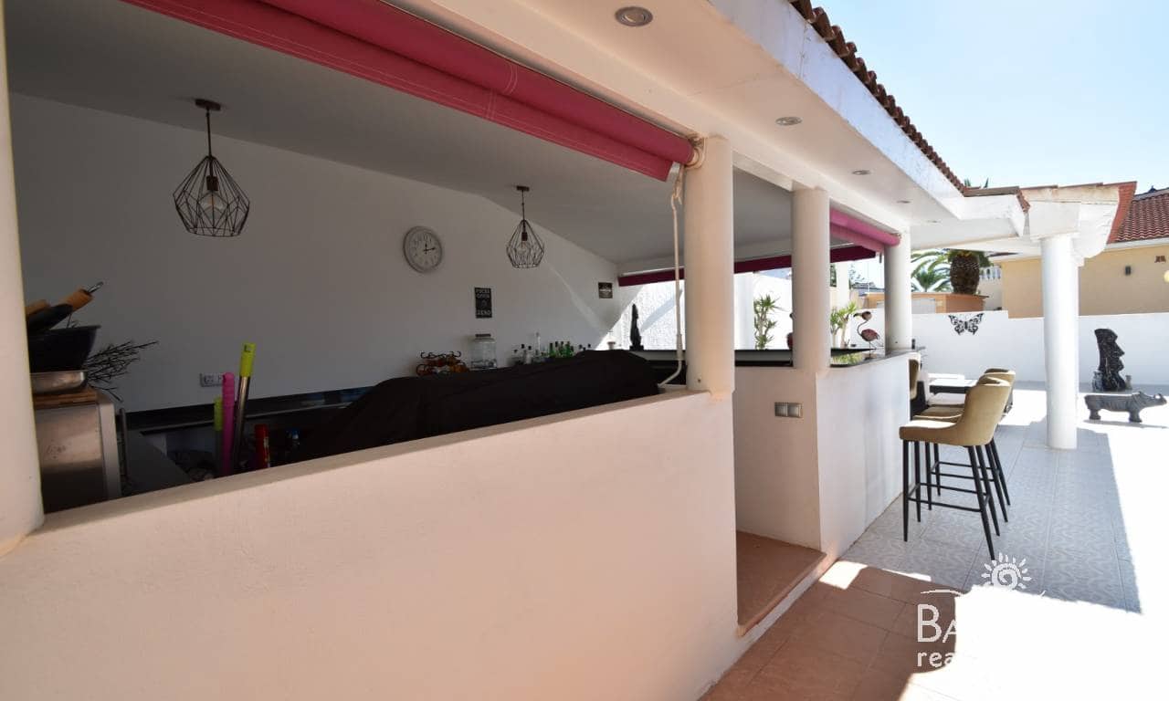 4 sypialnia Willa na sprzedaż w Ciudad Quesada z basenem garażem - 475 000 € (Ref: 9338783)