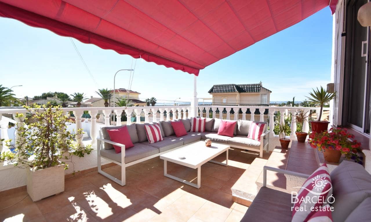 4 sypialnia Willa na sprzedaż w Ciudad Quesada z basenem garażem - 475 000 € (Ref: 9338783)