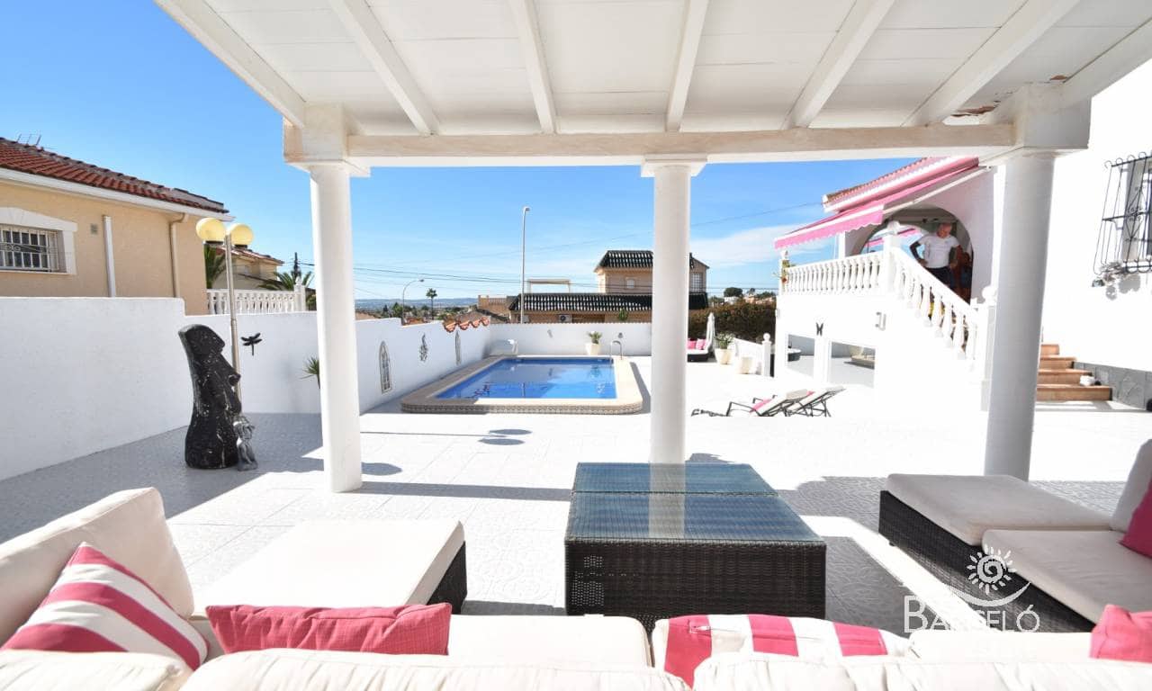 4 sypialnia Willa na sprzedaż w Ciudad Quesada z basenem garażem - 475 000 € (Ref: 9338783)