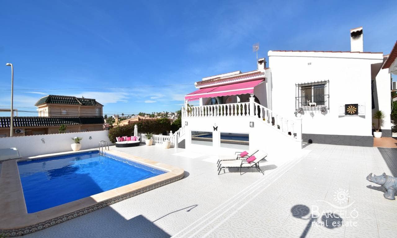 4 sypialnia Willa na sprzedaż w Ciudad Quesada z basenem garażem - 475 000 € (Ref: 9338783)