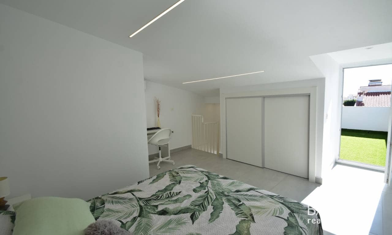 2 bedroom Townhouse for sale in La Siesta - € 149,900 (Ref: 9340141)