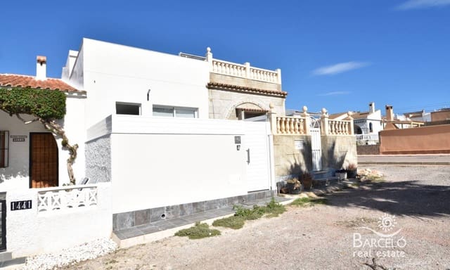 2 bedroom Townhouse for sale in La Siesta, Torrevieja - € 149,900 (Ref: 9340141)