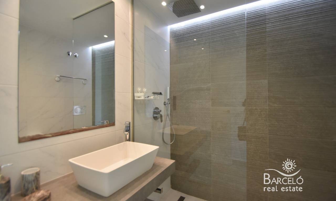 2 bedroom Apartment for sale in El Raso with pool garage - € 259,900 (Ref: 9354258)