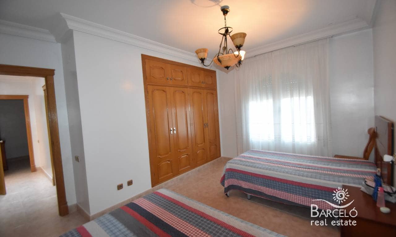 7 bedroom Villa for sale in Redovan with pool garage - € 530,000 (Ref: 9360298)