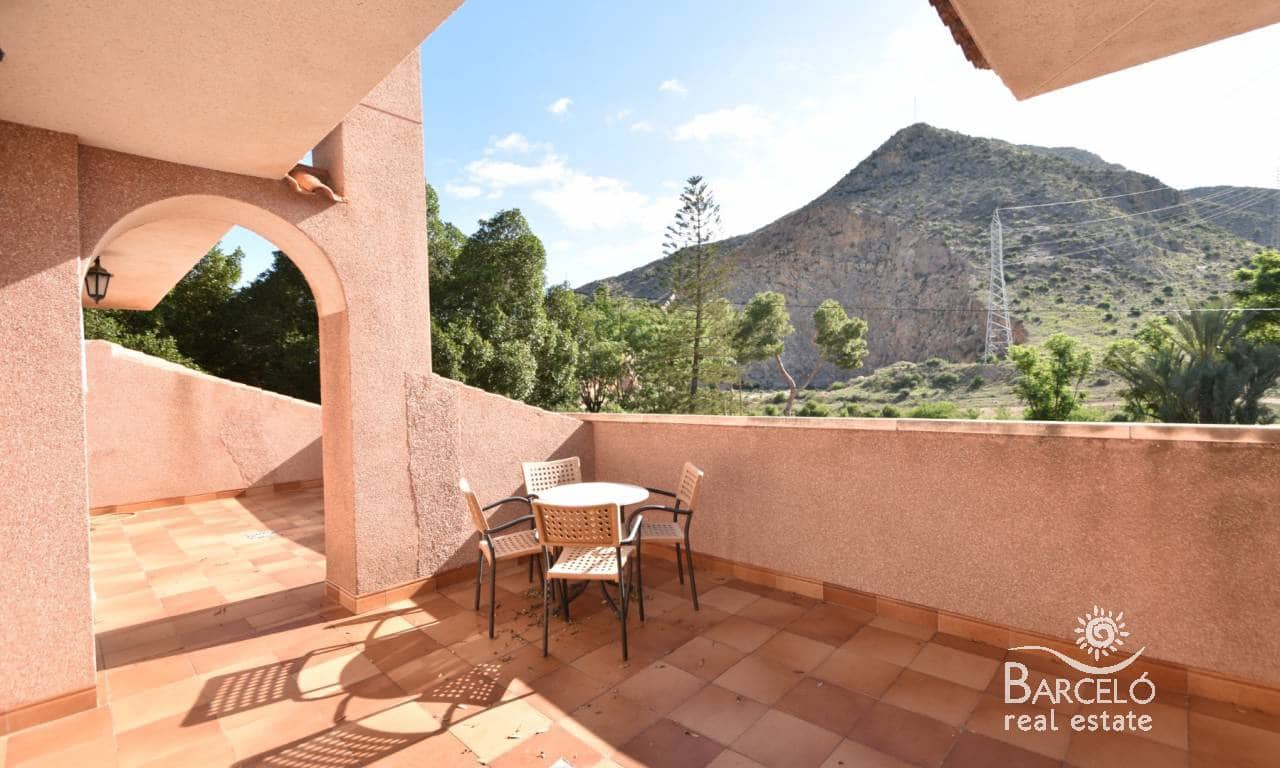 7 bedroom Villa for sale in Redovan with pool garage - € 530,000 (Ref: 9360298)