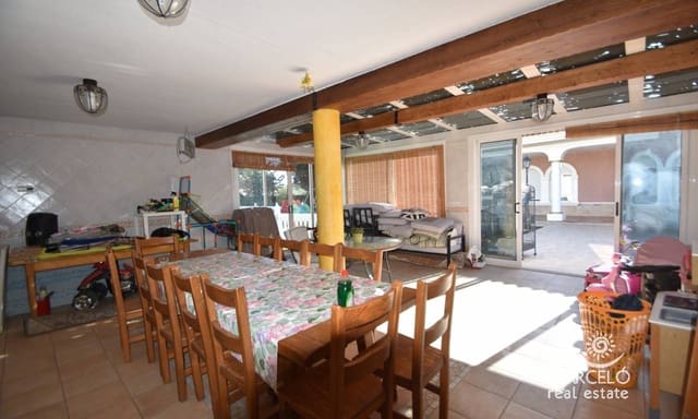 7 bedroom Villa for sale in Redován with pool garage - € 530,000 (Ref: 9360298)