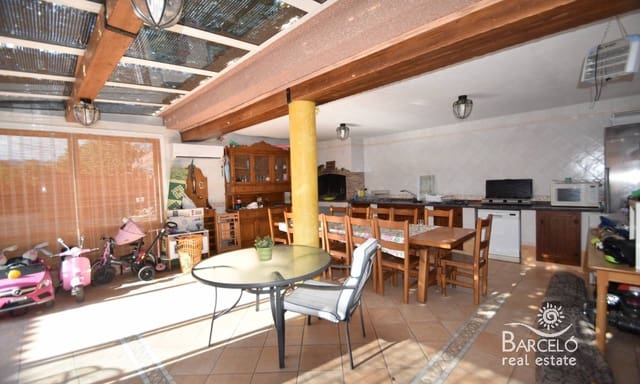 7 bedroom Villa for sale in Redován with pool garage - € 530,000 (Ref: 9360298)