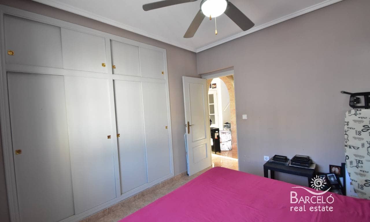 4 soverom Villa til salgs i Ciudad Quesada med svømmebasseng garasje - € 399 000 (Ref: 9360839)